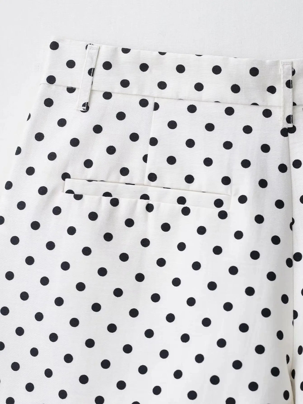 HH Fashion Women's Polka Dot Print Short Coats Autumn Long Sleeves Turtleneck Zipper With Pockets Drawstring Casual Jacket