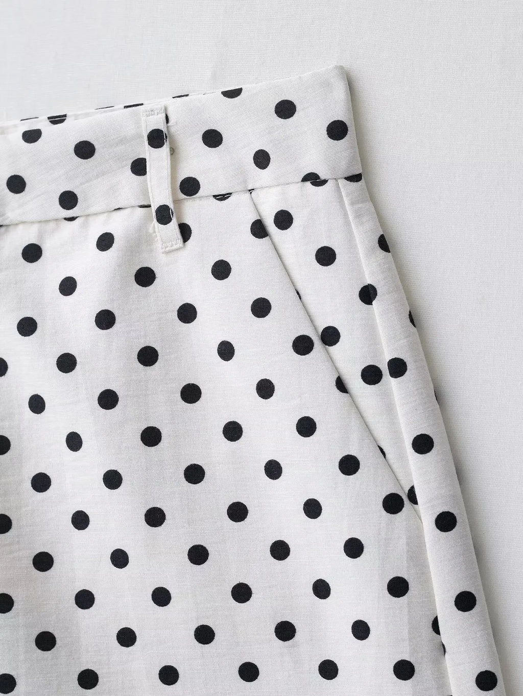 HH Fashion Women's Polka Dot Print Short Coats Autumn Long Sleeves Turtleneck Zipper With Pockets Drawstring Casual Jacket